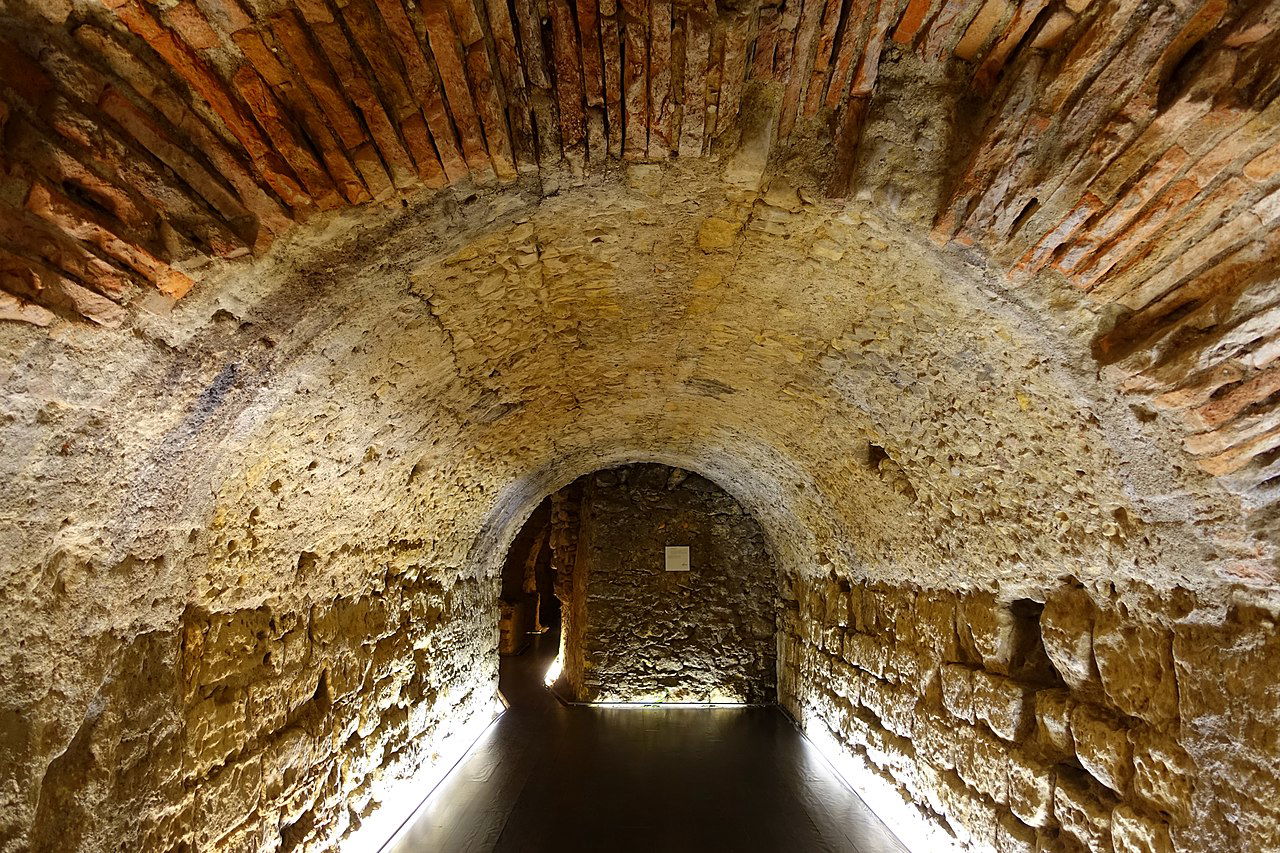 Coimbra's Roman Cryptoporticus