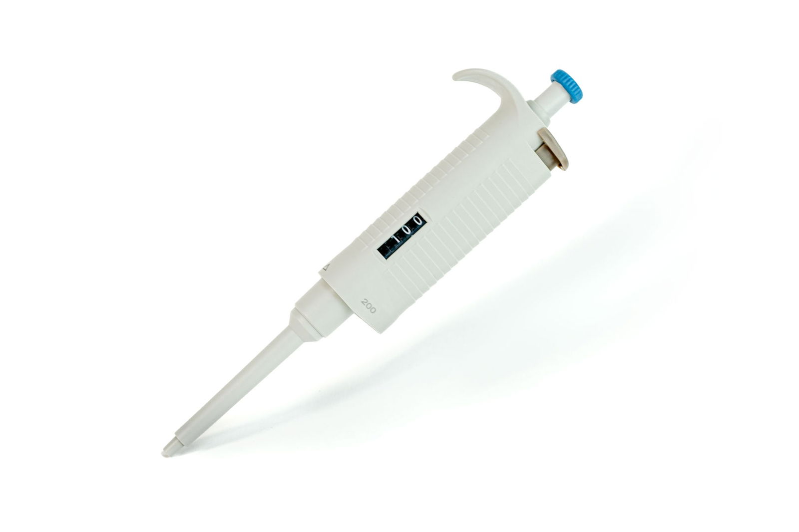 an adjustable micropipette for molecular biology